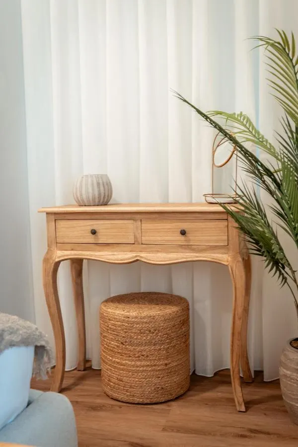 Console rattan em pormenor